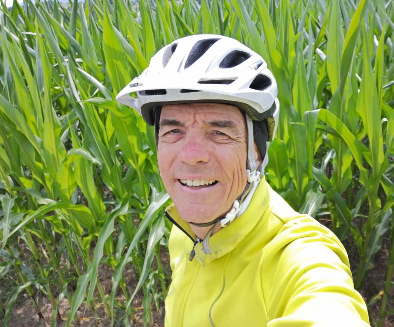 kedar_20180630_cornfieldnearzrh.jpg