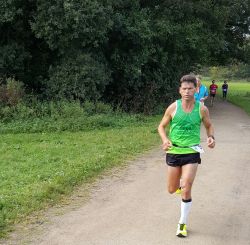 Kees van Hemond wint de Sri Chinmoy 6 uursloop
